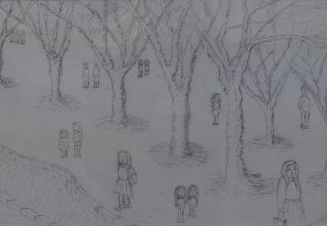 木が立ち並んでいる下を女性や子供たちが歩いている様子をモノクロで描いた根岸 正さんの作品