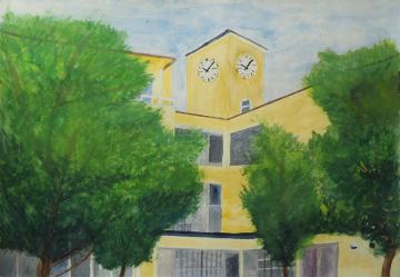 木々に囲まれた傍に屋上の上に時計が設置された、黄色の壁の3階建ての校舎を描いた河村 健吾さんの作品