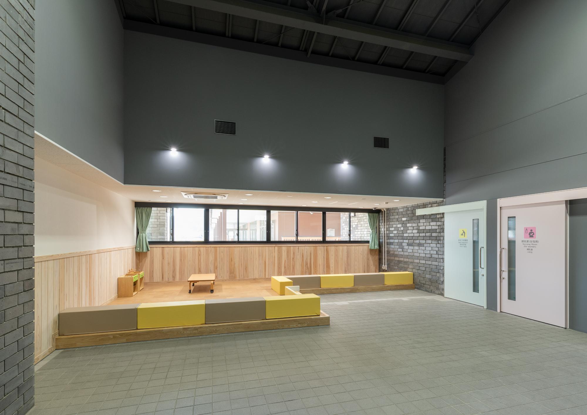 伝統工芸施設内のキッズスペース