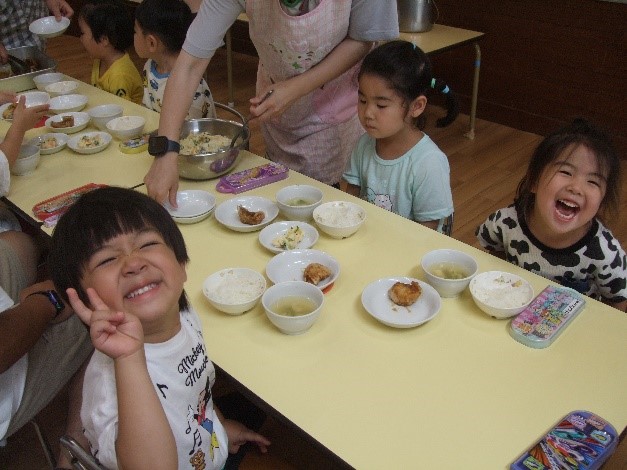 園児たちの笑顔