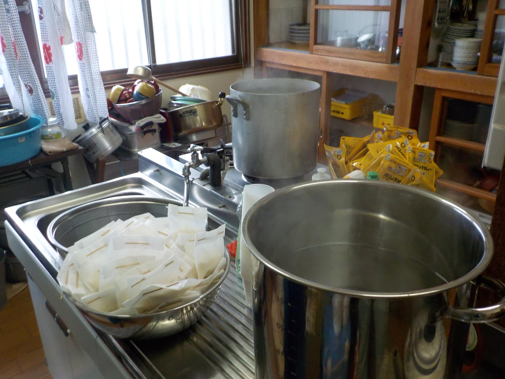 寸胴なべの沸騰待ちです！