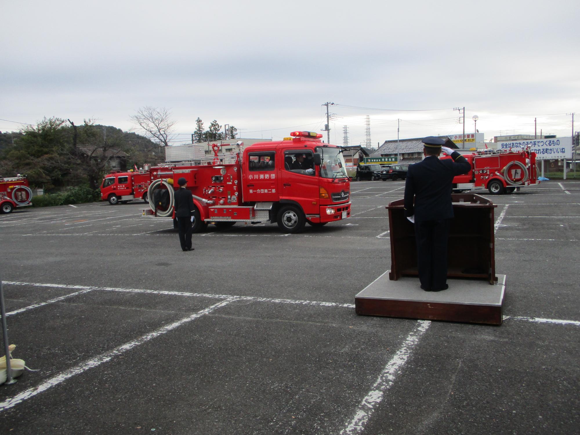 分列行進（車両）