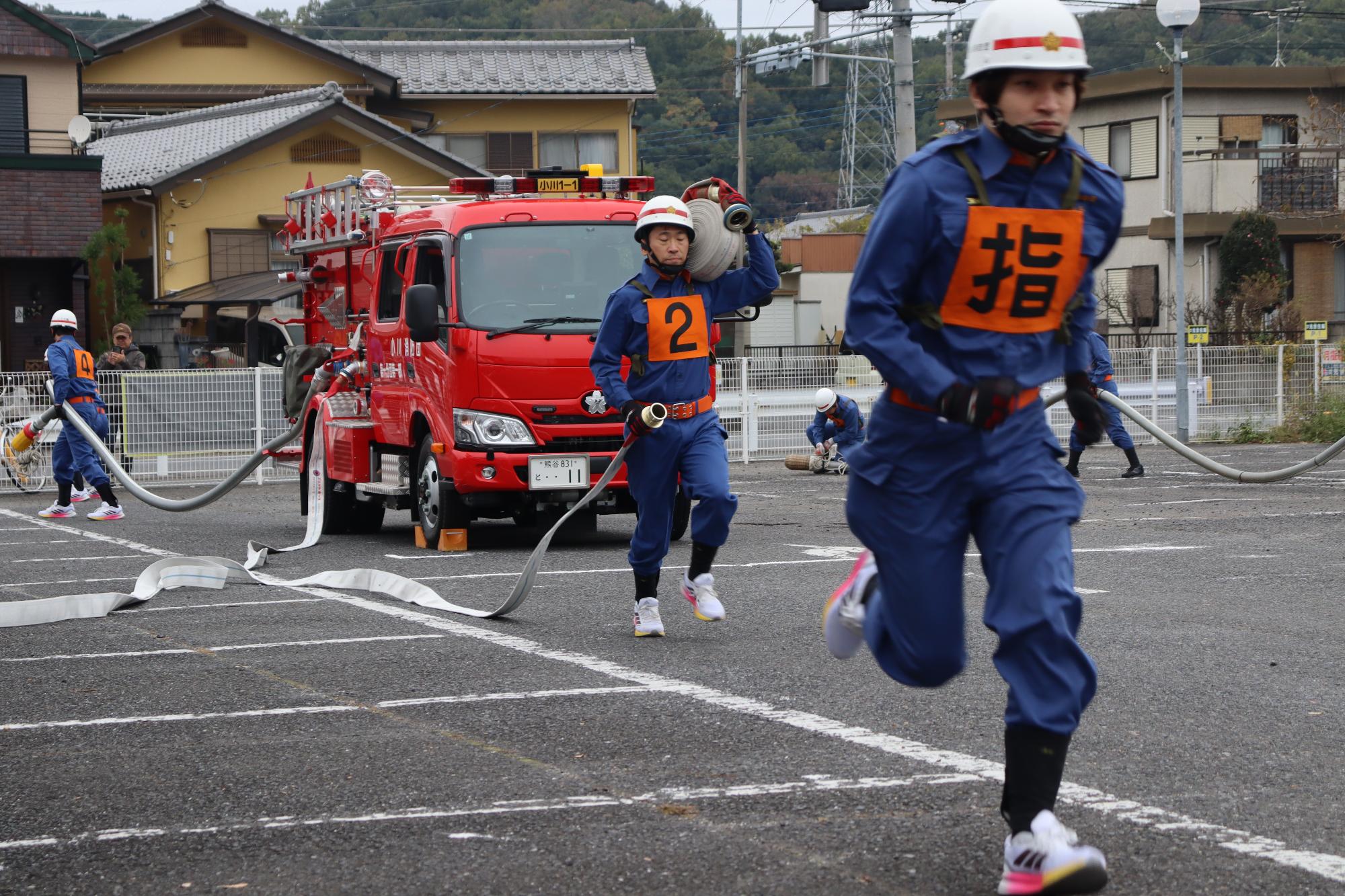 消防ポンプ操法、いきなり激走！
