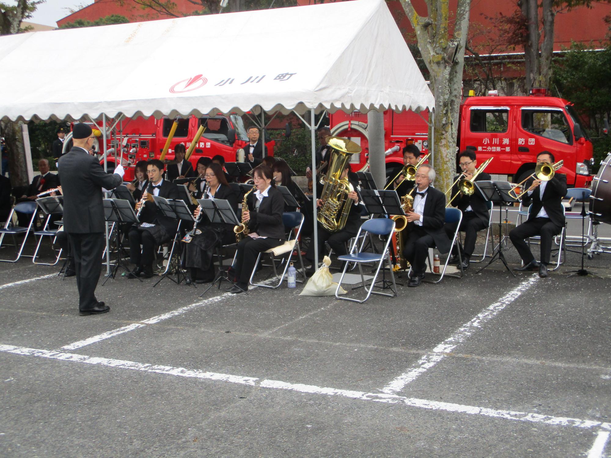 おがわウィンドアンサンブルによる生演奏♪