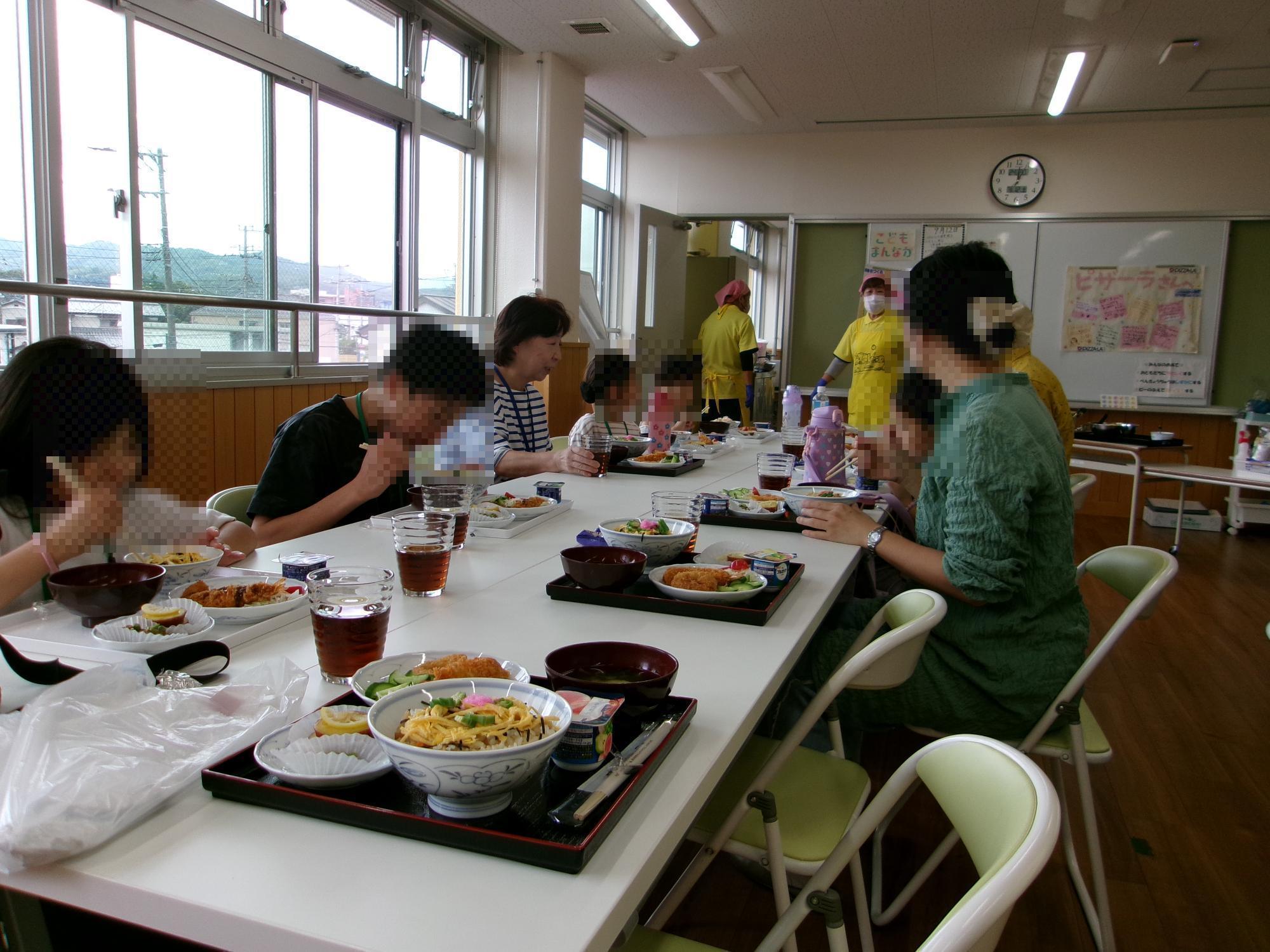 食事風景