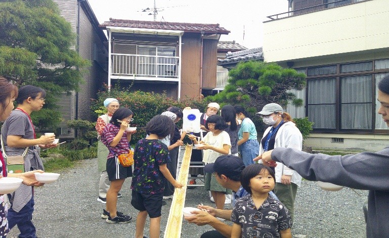 流しそうめん